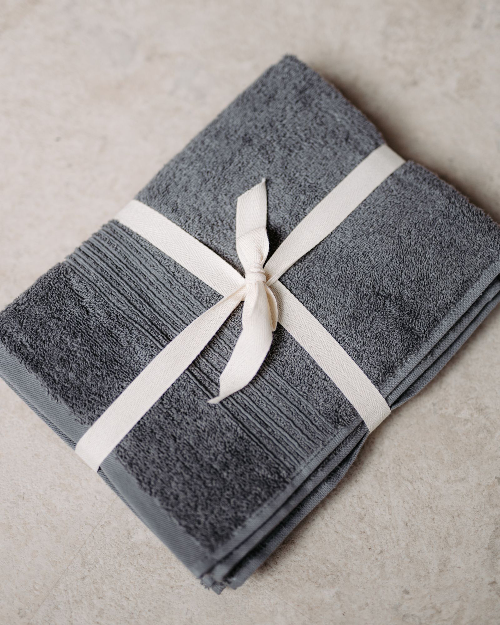 Handtücher ELA 50x100 - 2er Set - Dark Grey